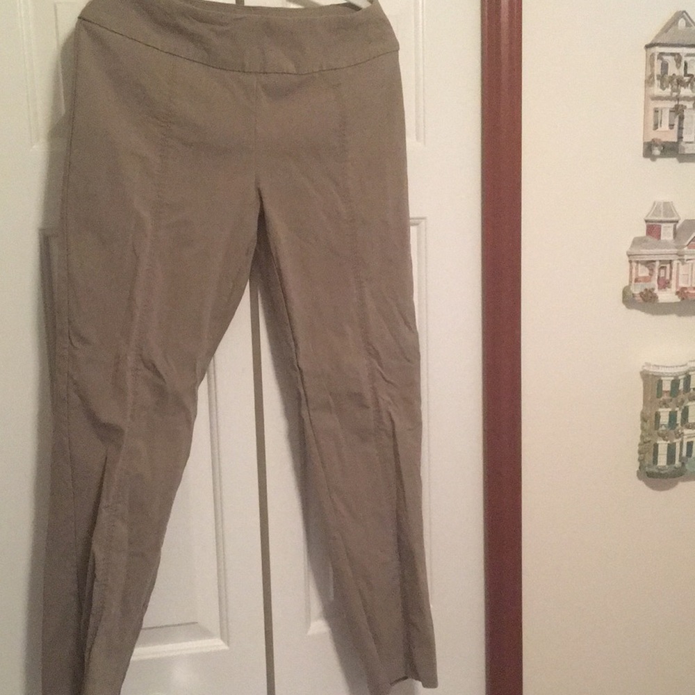 Size8 brown/khaki pull on pant